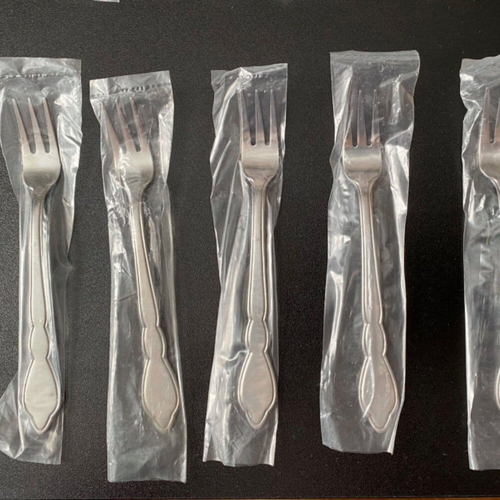 Lot of 6 COCKTAIL/SEAFOOD Vintage International Stainless Forks Korea New!